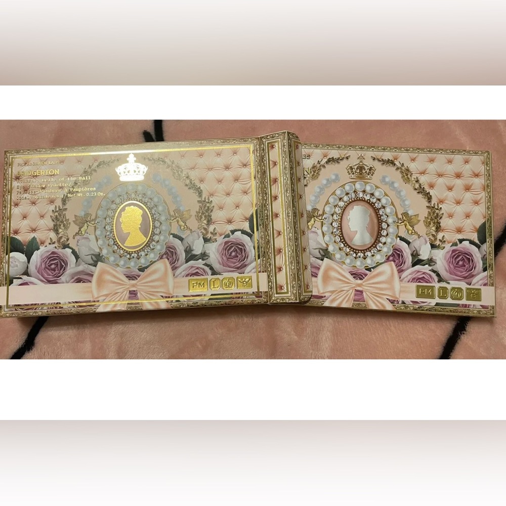 Pat McGrath x Bridgerton II MTHRSHP: Belle of the Ball Eyeshadow Palette - Picture 7 of 7